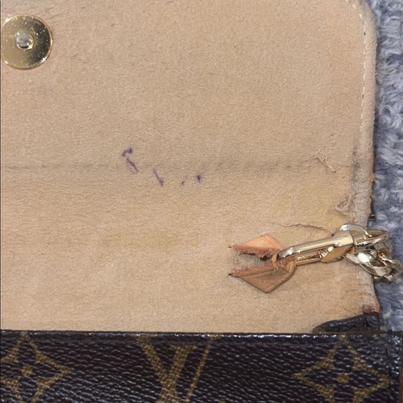 REAL Louis Vuitton Purse - Picture 8 of 8